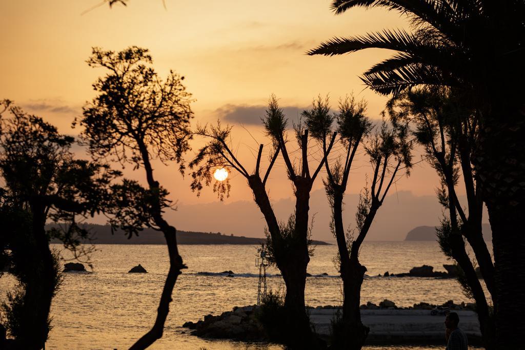 Готель Stam'S Paradise Chania  Екстер'єр фото